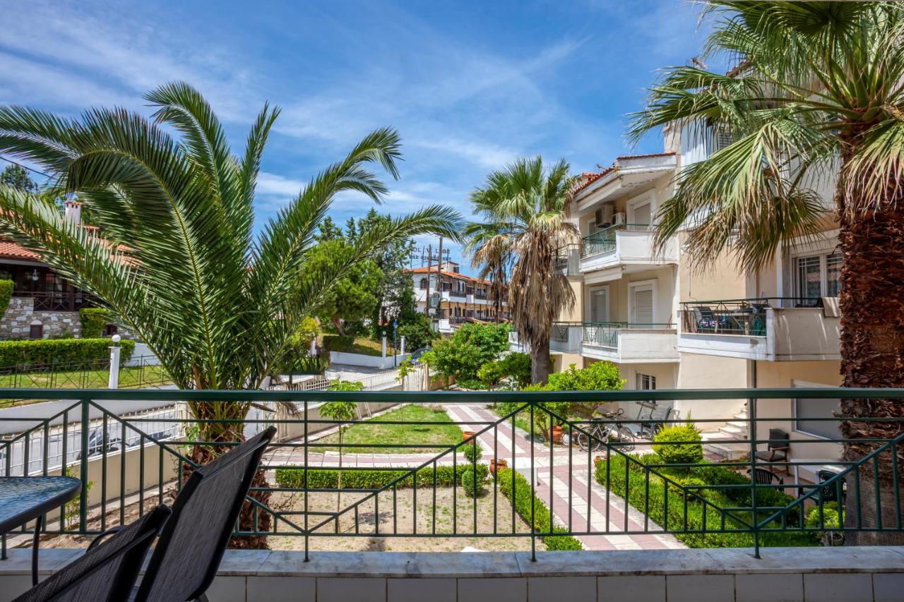 Aris Luxury Apartments Pefkochori Exterior photo