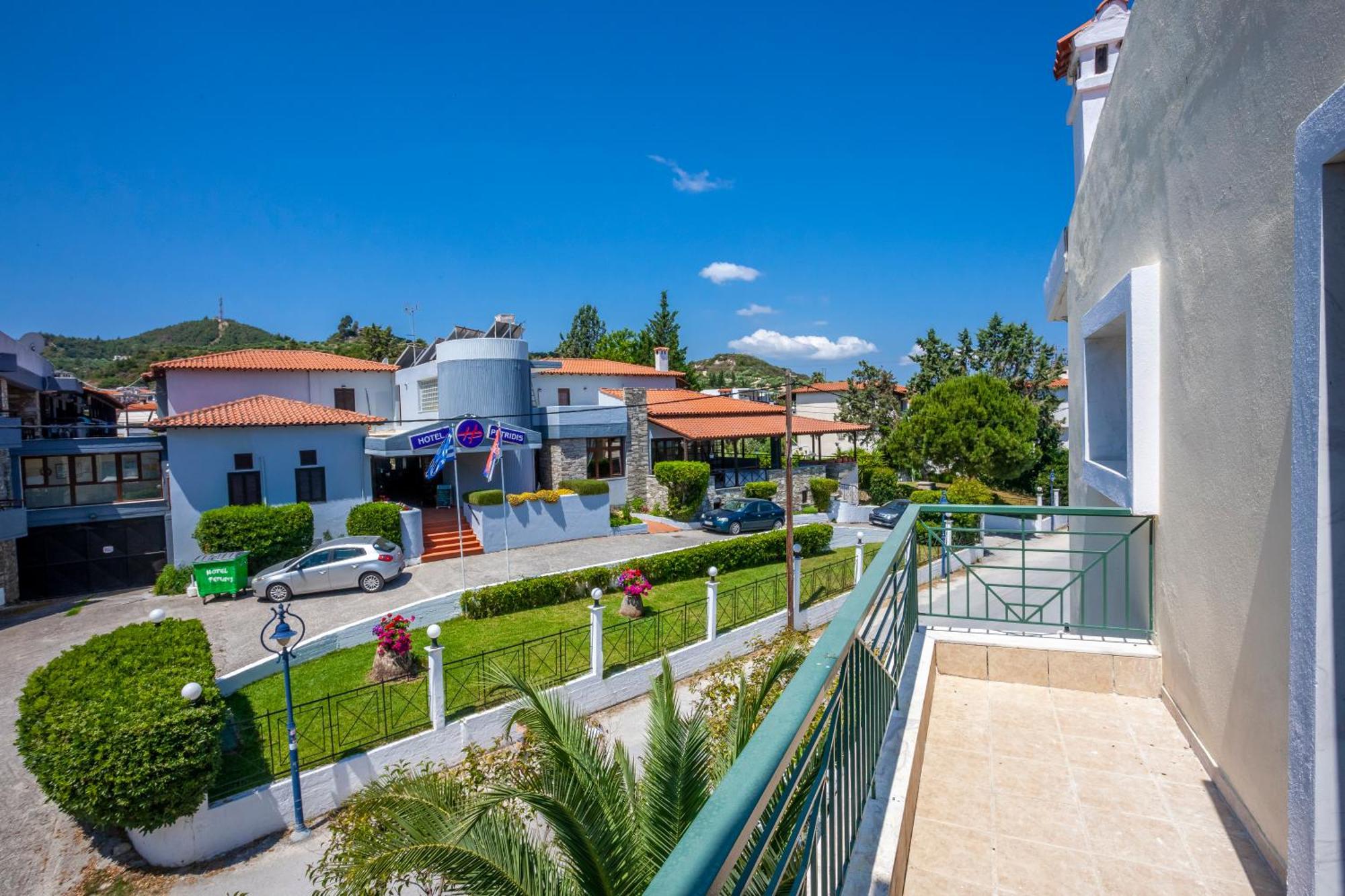 Aris Luxury Apartments Pefkochori Exterior photo