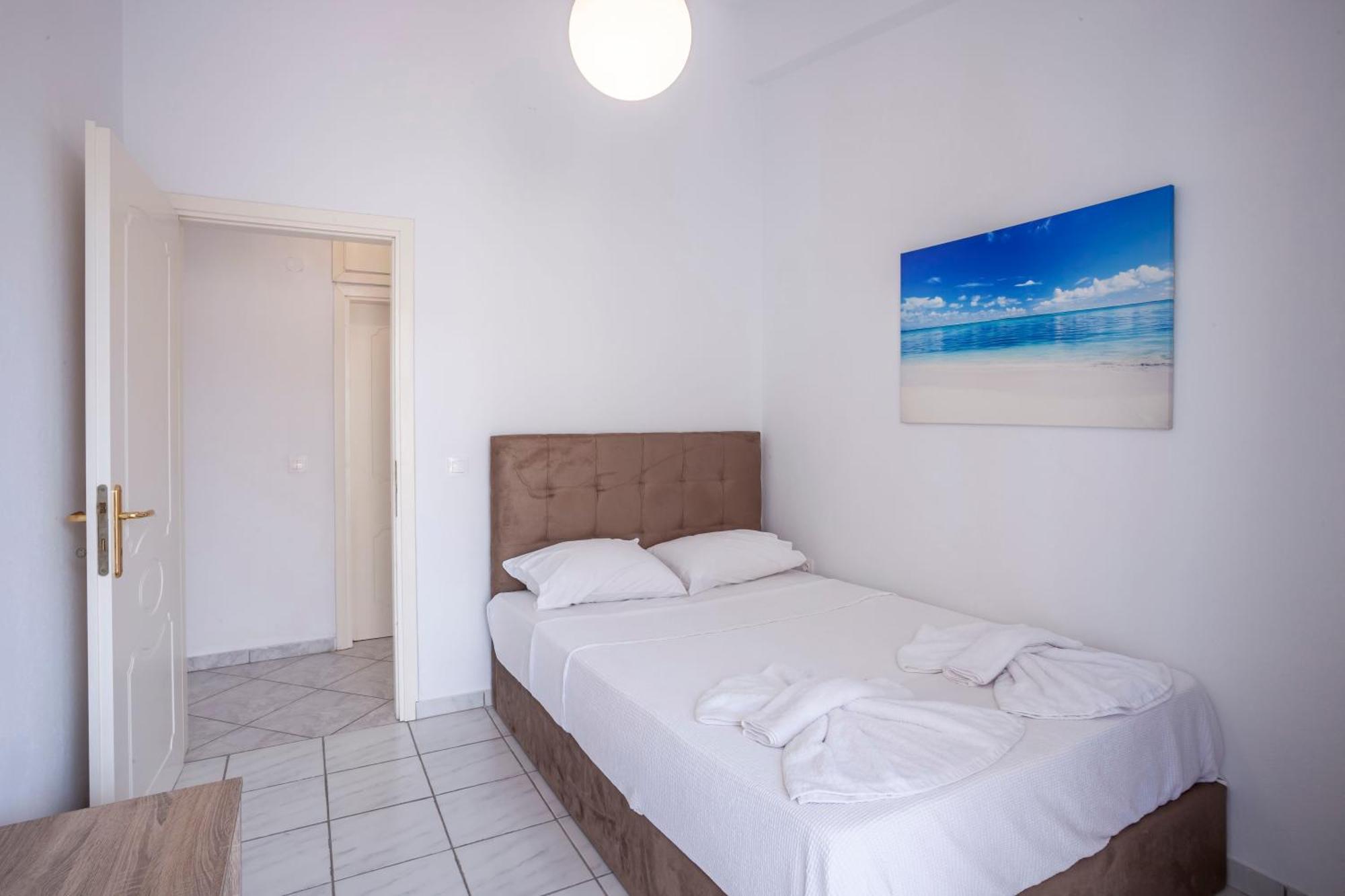 Aris Luxury Apartments Pefkochori Exterior photo